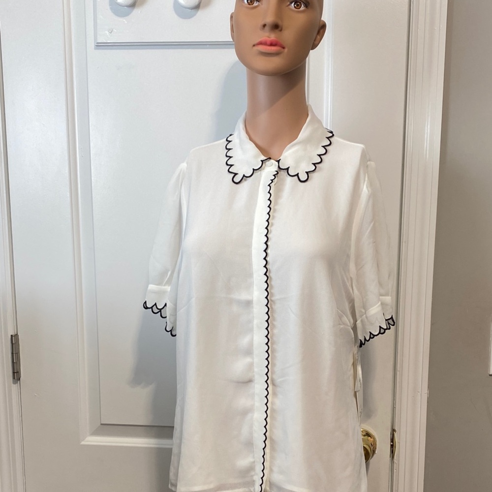 White Scalloped Trim Women's Top